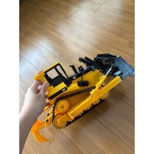 Vintage 1995 Toy State Industrial Ltd Yellow Cat Bulldozer Toy Lights Action